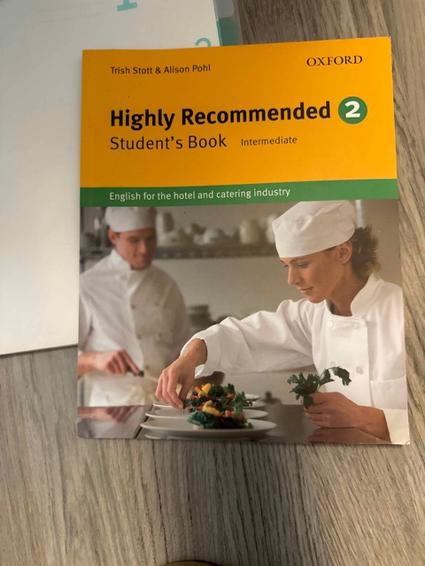 9780194577502-Highly-Recommended-2-Students-Book