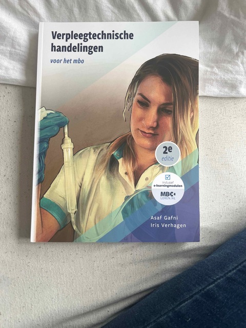 9789083412054-Verpleegtechnische-handelingen-voor-het-mbo