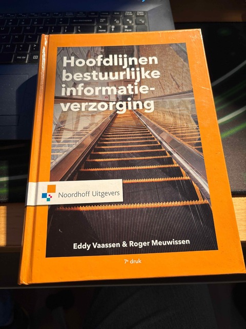 9789001823948-Hoofdlijnen-bestuurlijke-informatieverzorging