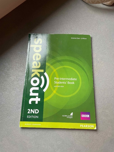 9781292115979-Speakout-Pre-Intermediate.-Students-Book-and-DVD-ROM-Pack