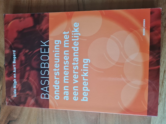 9789024417735-Basisboek-ondersteuning-aan-mensen-met-een-verstandelijke-beperking
