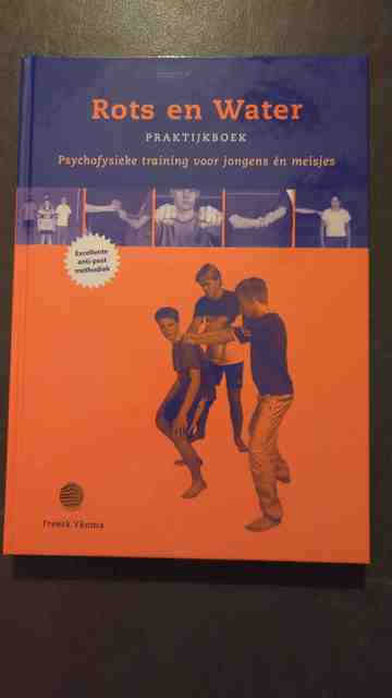 9789088505003-Rots-en-water