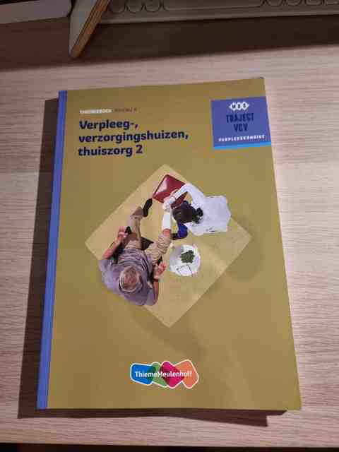 9789006910421-Verpleeg-Verzorgingshuizen-Thuiszorg-2--niveau-4-Theorieboek