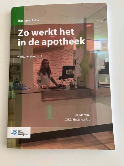 9789036824828-Zo-werkt-het-in-de-apotheek