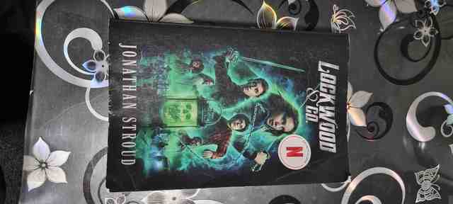 9789021044958-Lockwood-Co--1-De-schreeuwende-wenteltrap-special-Jarige-Job-2023