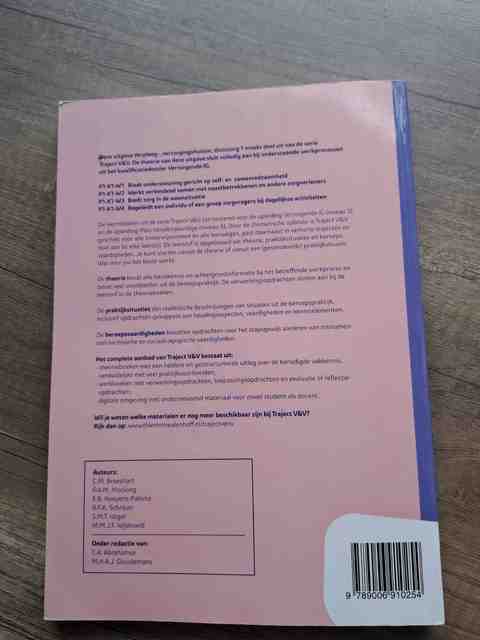 9789006910254-Verpleeg-verzorgingshuizen-thuiszorg-1-niveau-3-Theorieboek