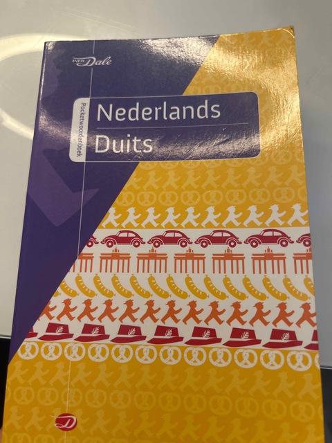 9789460770555-Van-Dale-pocketwoordenboek-Nederlands-Duits