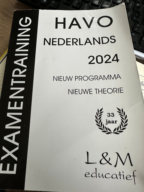9789054894490-Examentraining-Havo-Nederlands-2024