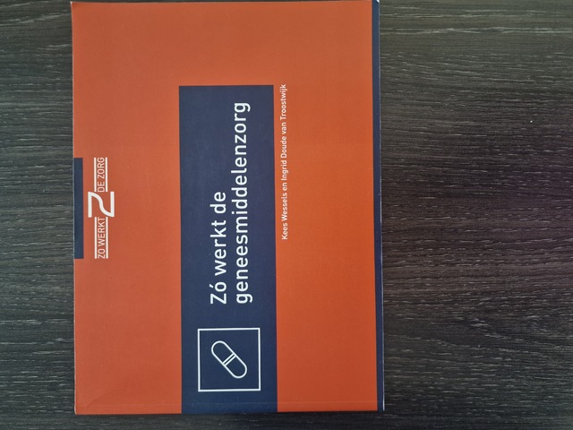 9789493004092-Zo-werkt-de-geneesmiddelenzorg