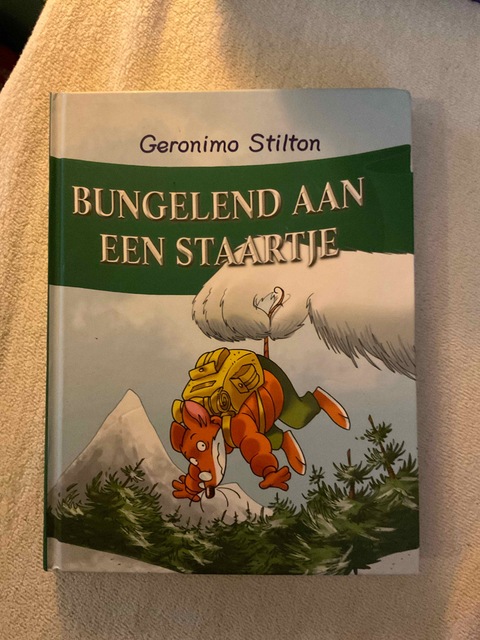 9789059243613-Bungelend-aan-een-staartje