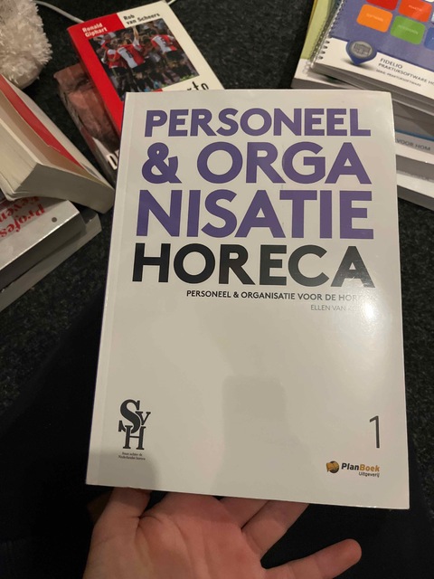 9789052110646-Personeel-en-organisatie-voor-de-horeca-1