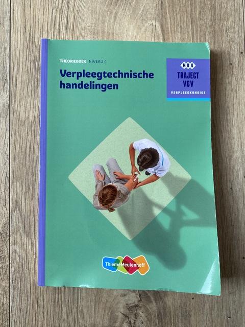9789006910353-Verpleegtechnische-handelingen-niveau-4-Theorieboek