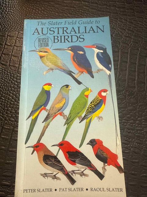 9780947116996-Australian-Birds-the-Slater-Field-Guide