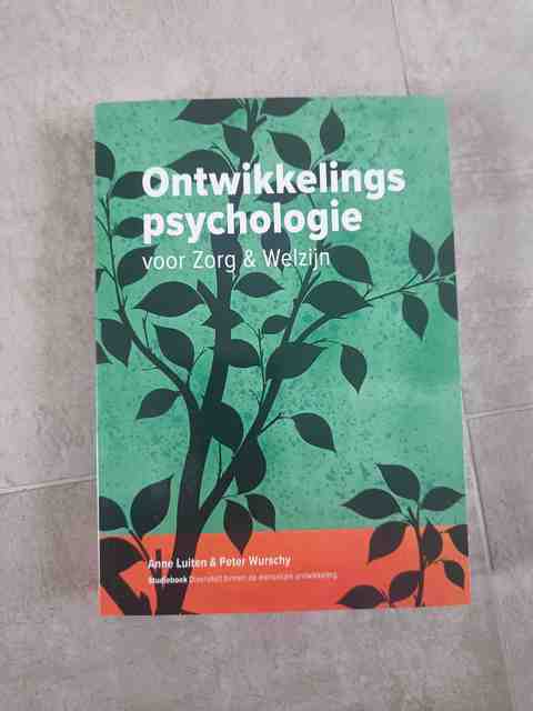 9789082998771-Ontwikkelingspsychologie-voor-Zorg-en-Welzijn