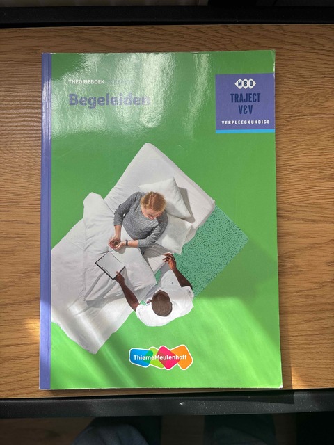 9789006910339-Begeleiden-niveau-4-Theorieboek