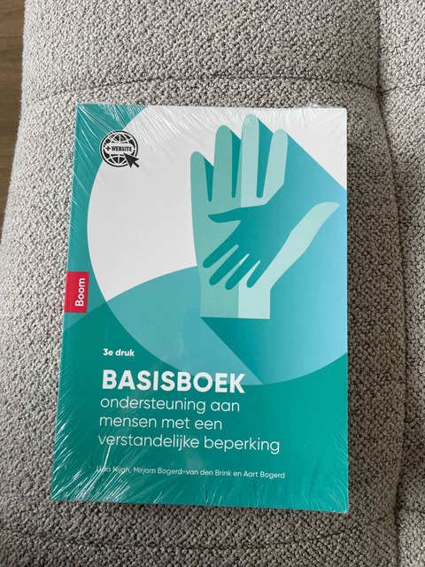 9789024428144-Basisboek-ondersteuning-aan-mensen-met-een-verstandelijke-beperking