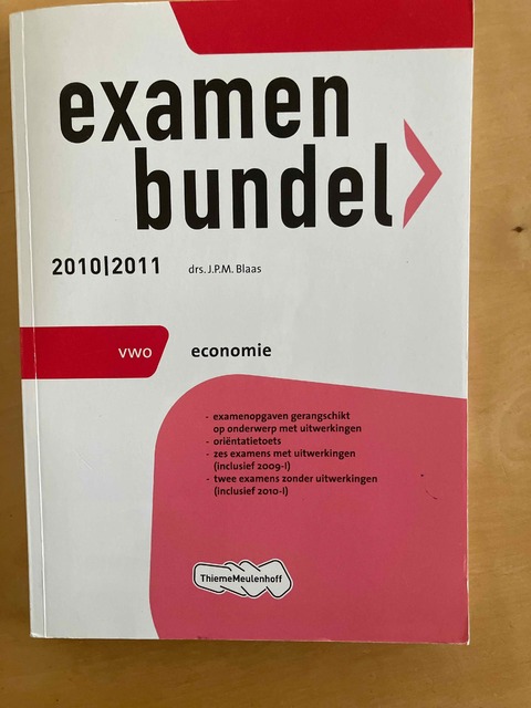 9789006076202-Examenbundel-20102011-deel-VWO-Economie