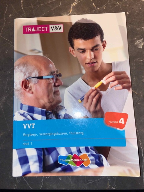 9789006925180-VVT-1-Verpleeg-verzorgingshuizen-thuiszorg-niveau-4