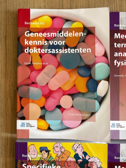 9789036826662-Geneesmiddelenkennis-voor-doktersassistenten