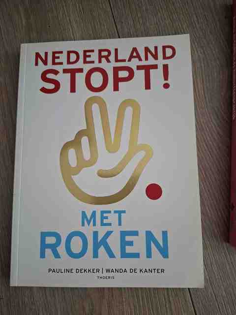 9789072219329-Nederland-stopt-Met-roken