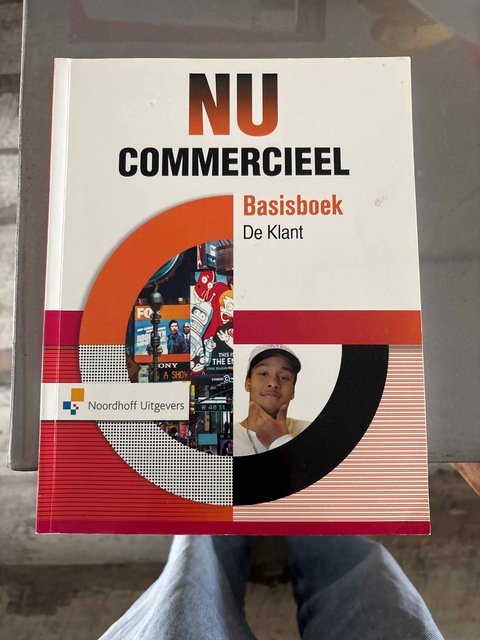 9789001872298-NU-Commercieel-Basisboek-De-Klant-leerboek-online