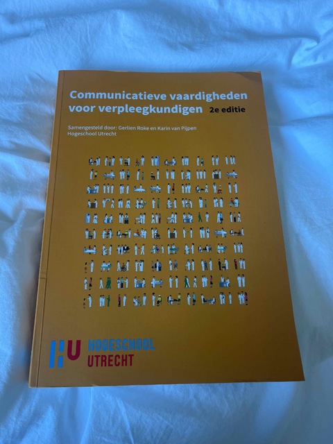 9789043038874-Communicatieve-vaardigheden-voor-verpleegkundigen-2e-custom-editie