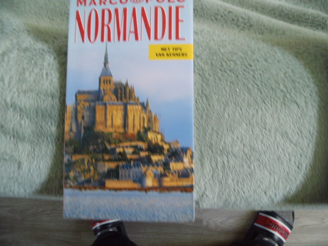 9789041015860-Marco-polo-reisgids-normandie