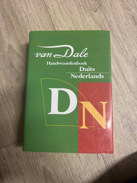 9789066482159-Van-Dale-handwoordenboek-Duits-Nederlands