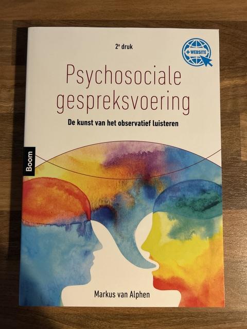 9789024425099-Psychosociale-gespreksvoering