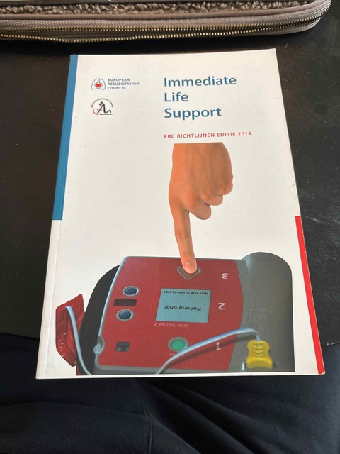 9789492543486-Immediate-life-support