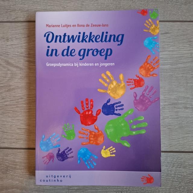 9789046905142-Ontwikkeling-in-de-groep
