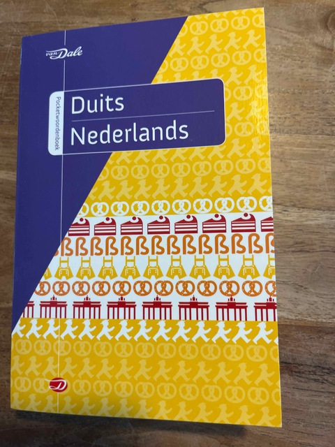 9789460770579-Van-Dale-pocketwoordenboek-Duits-Nederlands
