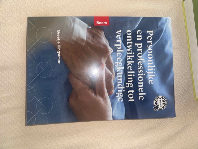 9789024438143-Persoonlijke-en-professionele-ontwikkeling-tot-verpleegkundige