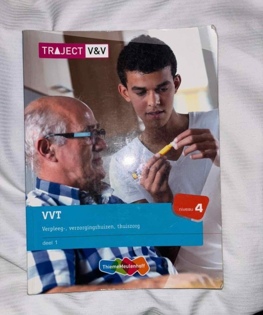 9789006925180-VVT-1-Verpleeg-verzorgingshuizen-thuiszorg-niveau-4