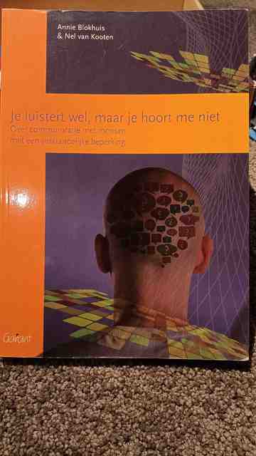 9789044126372-Je-luistert-wel-maar-je-hoort-me-niet