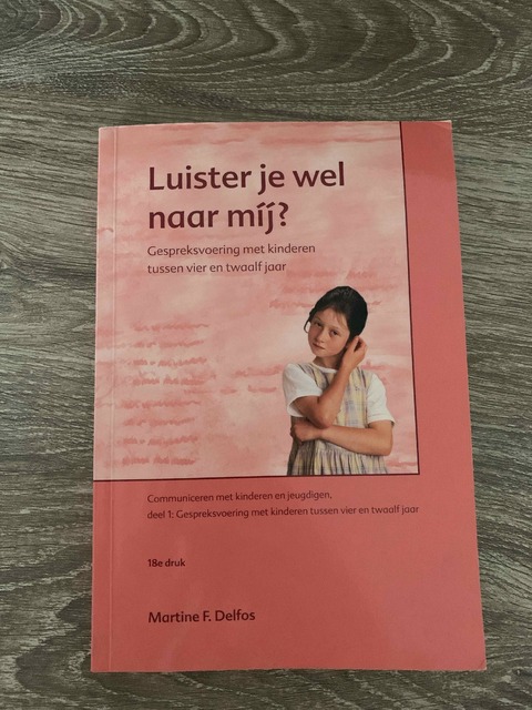 9789088505102-Luister-je-wel-naar-mij
