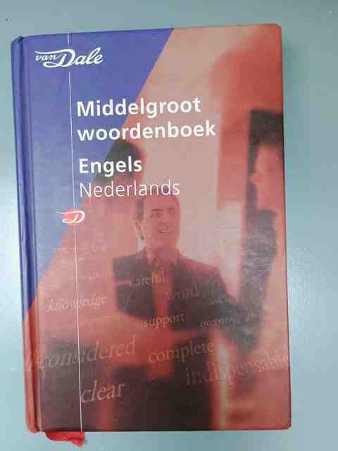 9789066482821-Van-Dale-Middelgroot-woordenboek-Engels-Nederlands