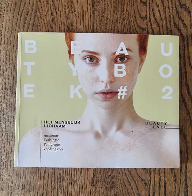 9789492548207-Beauty-Level-Beautyboek-%232