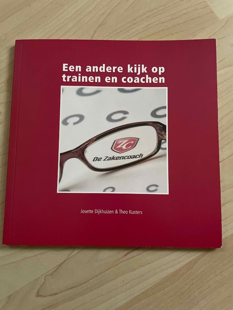 9789081315814-een-andere-kijk-op-trainen-en-coachen