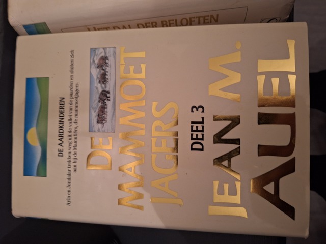 9789027425133-De-Aardkinderen-deel-3