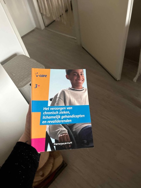 9789006920345-I-Care-308-Het-Verzorgen-Van-Chronisch-Zieken-Lichamelijk-Gehandicapten-En-Revaliderenden