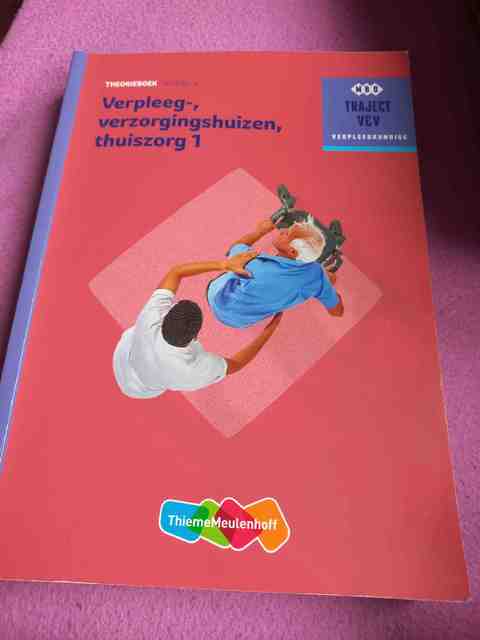 9789006910414-Verpleeg-verzorgingshuizen-thuiszorg-1-niveau-4