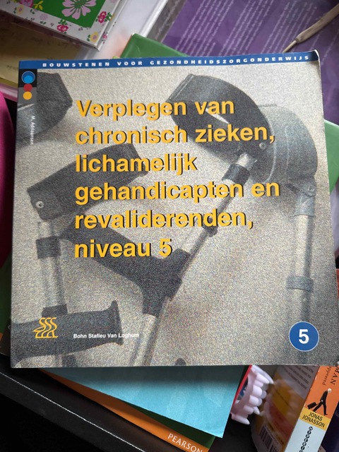9789031325719-Verplegen-van-chronisch-zieken-lichamelijk-gehandicapten-en-revaliderenden