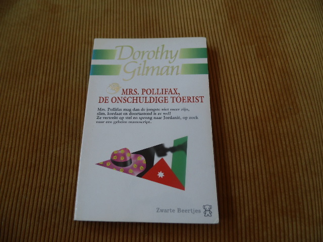 9789044926682-Mrs.-Pollifax-de-onschuldige-toerist