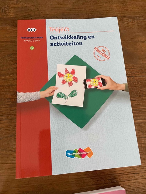 9789006239447-Traject-Combipakket-Ontwikkeling-en-activiteiten-PW-niveau-34-boek-en-totaallicentie-1-jaar