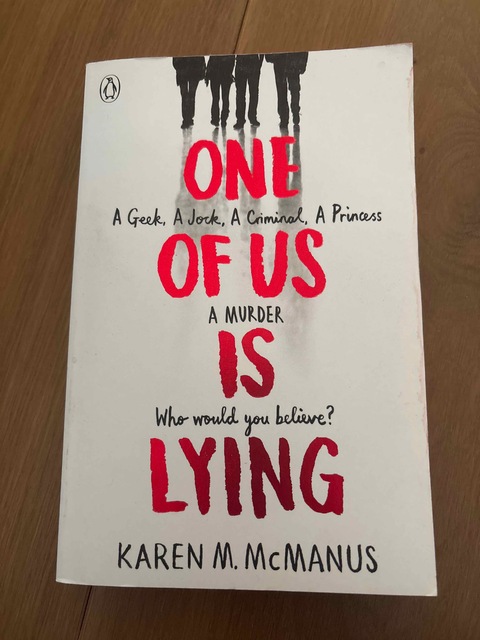 9780141375632-One-of-Us-Is-Lying