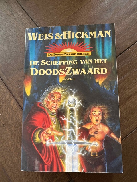 9789024525645-De-doodszwaardtrilogie-1-De-schepping-van-het-doodszwaard