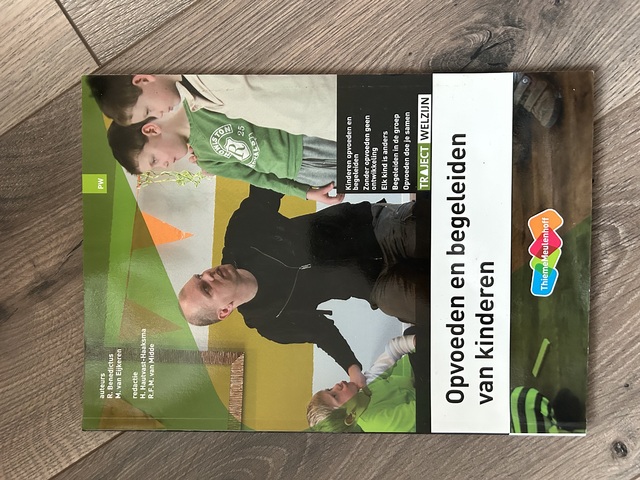 9789006924671-Opvoeden-en-begeleiden-van-kinderen