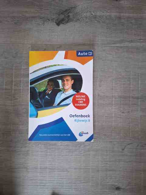 9789018046330-Oefenboek-Rijbewijs-B-Auto