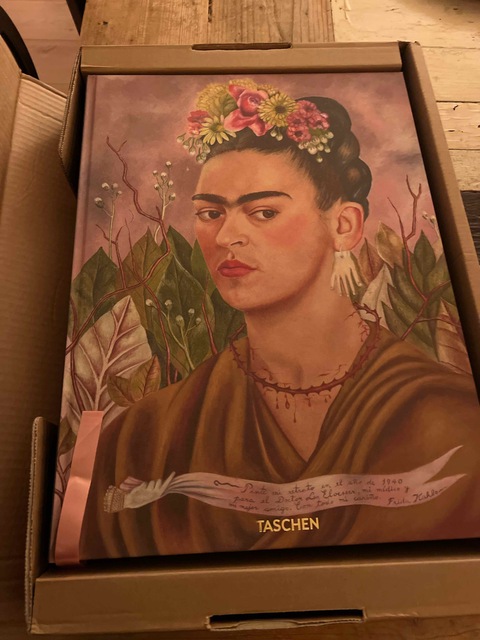 9783836574204-Frida-Kahlo.-The-Complete-Paintings